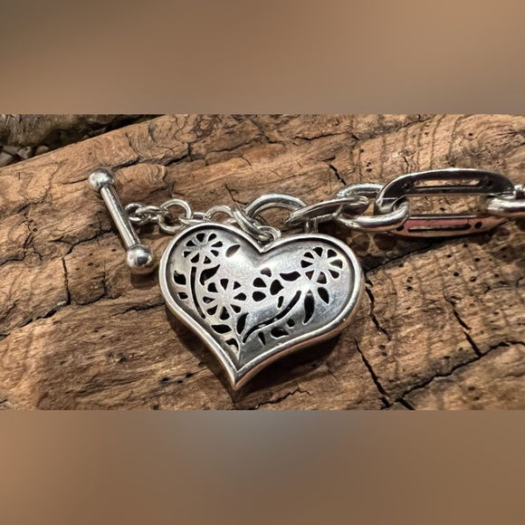 Brighton Fine Silver Plated Bracelet Chain Links Charm  With Heart Pendant Tag - Picture 8 of 14